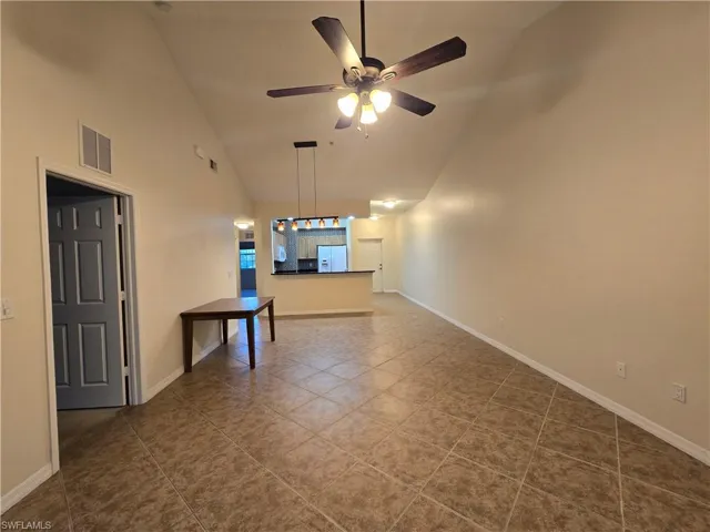 1101 Winding Pines Cir 202, Cape Coral, Florida 33909
