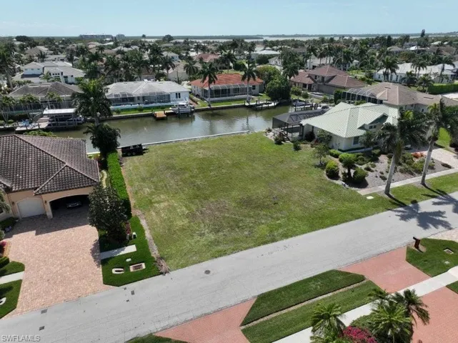 131 Channel Ct, Marco Island, Florida 34145