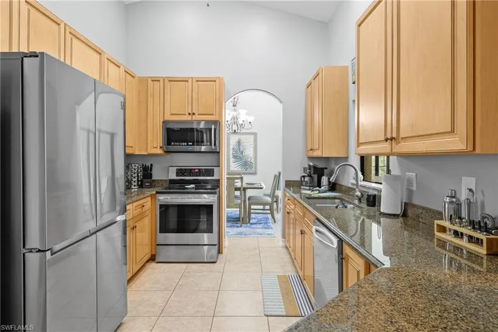 525 Nw 8th Ter, Cape Coral Fl 33993