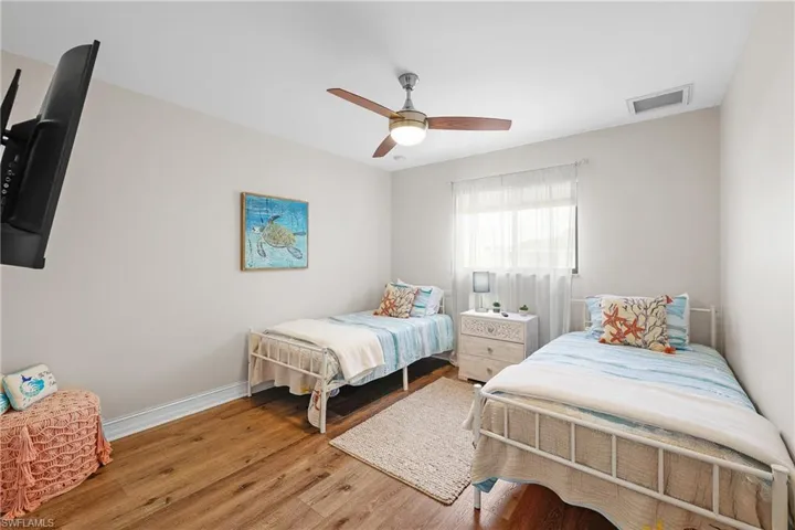 525 Nw 8th Ter, Cape Coral Fl 33993