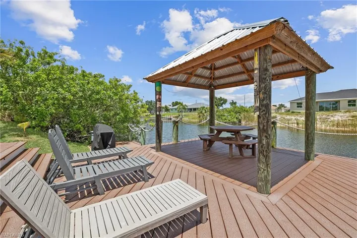 525 Nw 8th Ter, Cape Coral Fl 33993