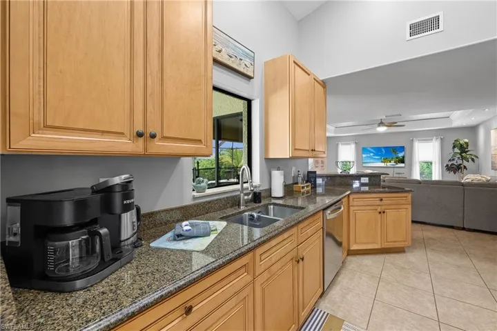 525 Nw 8th Ter, Cape Coral Fl 33993
