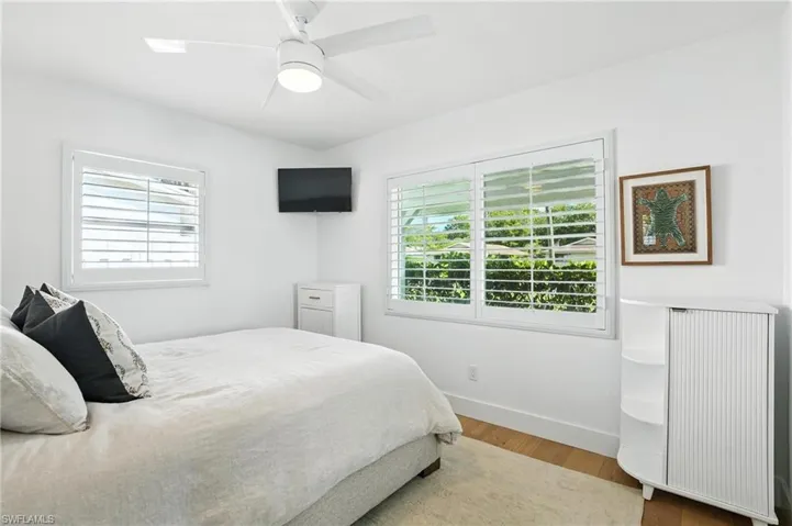 1324  Highlands  DR, Naples, FL 34103