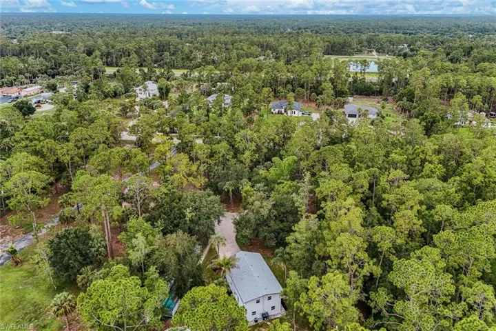605 12th Ave Ne, Naples, Florida 34120