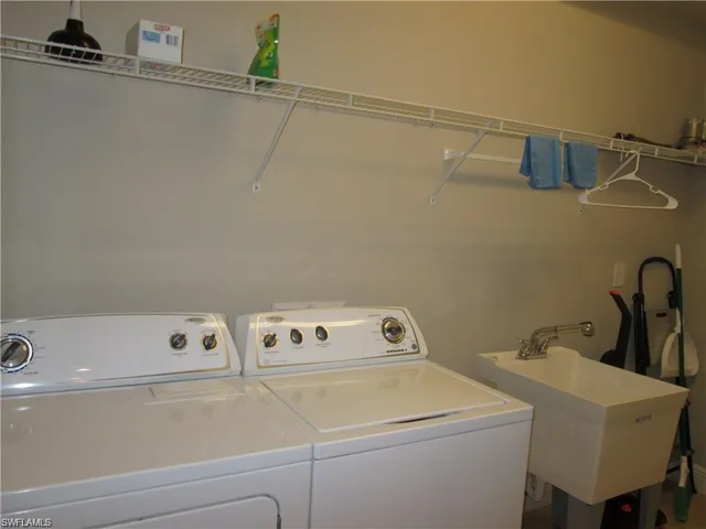 10702 Cetrella Dr, Fort Myers, Florida 33913