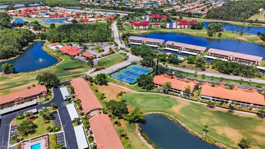 Cross Creek Country Club Aerial overview of property's location with the Golf Club, Pool, Tennis courts and Lakes
