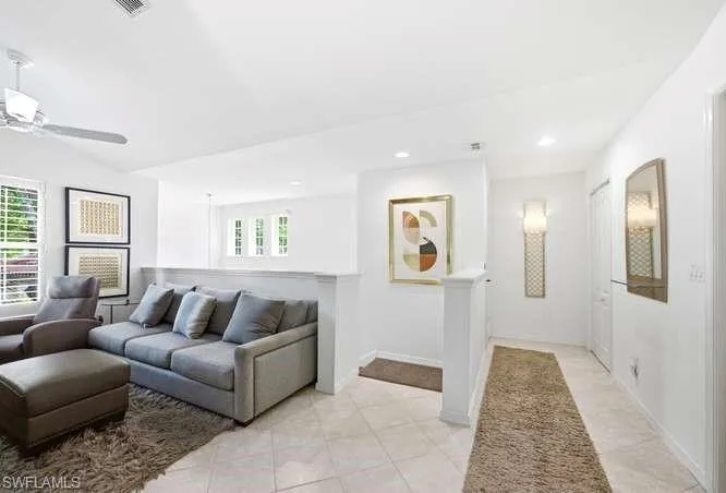 2515 Talon Ct 404, Naples, Florida 34105