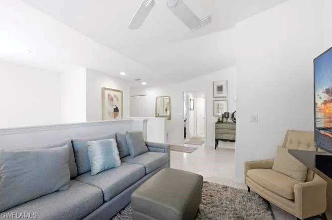 2515 Talon Ct 404, Naples, Florida 34105