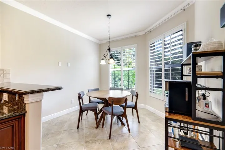 Breakfast nook overlooking the preserve.