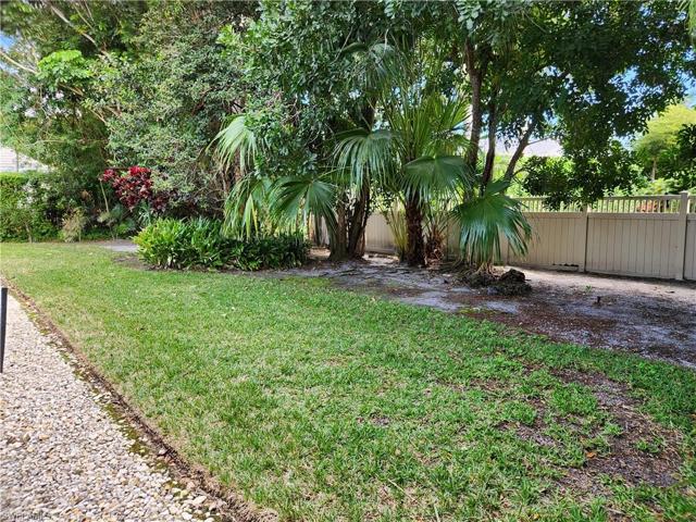 462 Putter Point DR, NAPLES FL 34103
