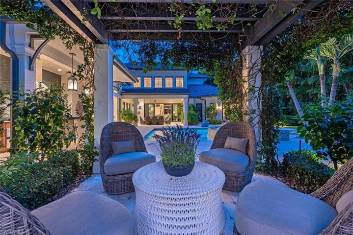 3170 Crayton Rd, Naples, Florida 34103