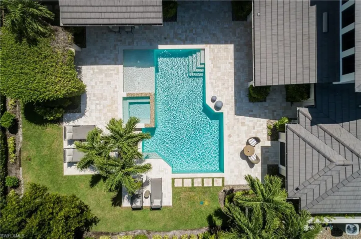 3170 Crayton Rd, Naples, Florida 34103