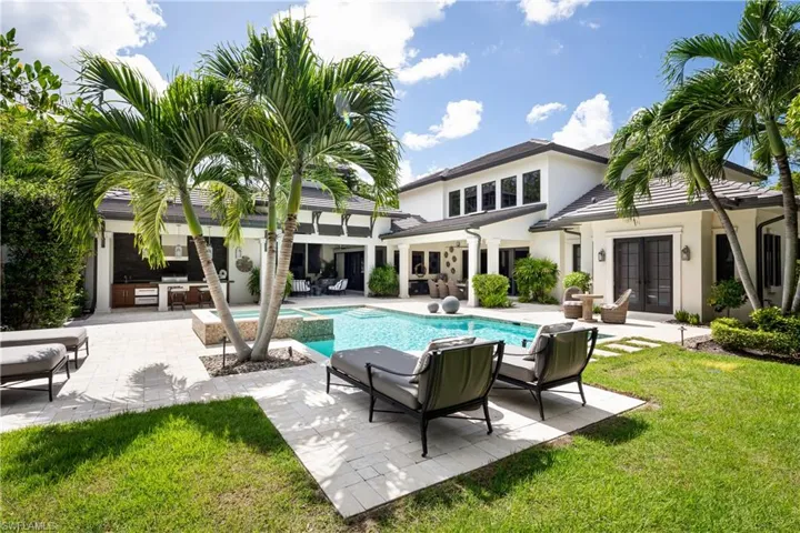 3170 Crayton Rd, Naples, Florida 34103