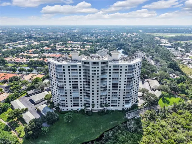 1001  Arbor Lake  DR, Naples, FL 34110
