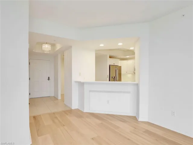 1001  Arbor Lake  DR, Naples, FL 34110