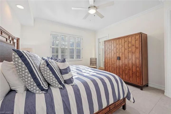 831 Sailaway Ln 104, Naples, Florida 34108