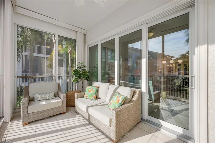 831 Sailaway Ln 104, Naples, Florida 34108