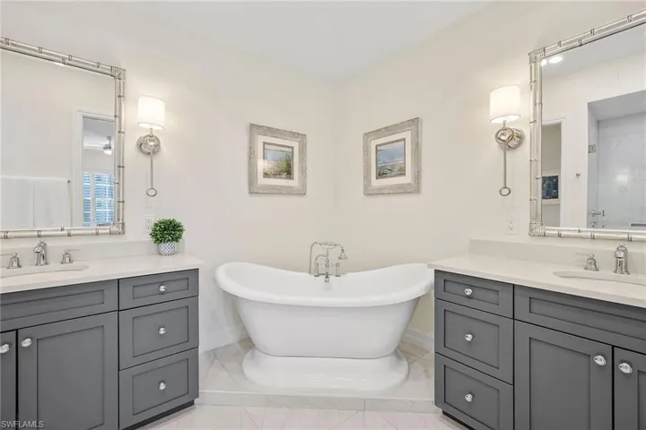 831 Sailaway Ln 104, Naples, Florida 34108