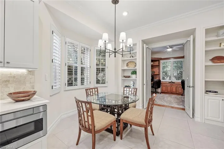 831 Sailaway Ln 104, Naples, Florida 34108