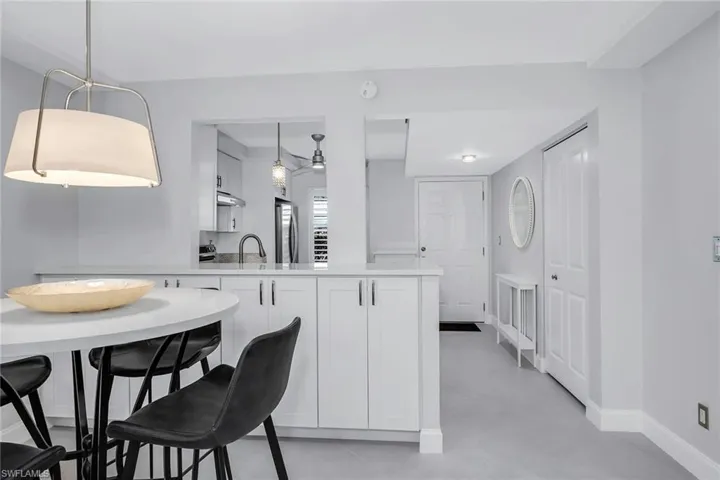3055 Riviera Dr 102, Naples, Florida 34103