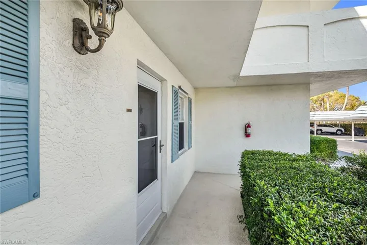 3055  Riviera  DR, Naples, FL 34103