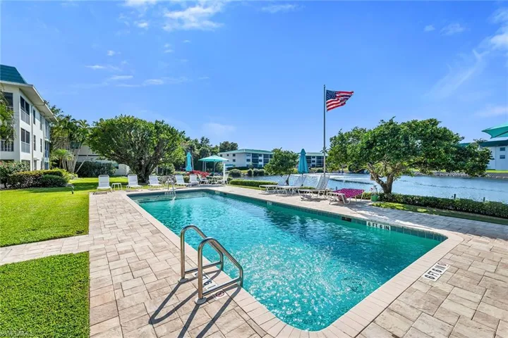 3055  Riviera  DR, Naples, FL 34103