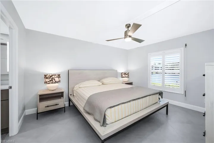 3055  Riviera  DR, Naples, FL 34103
