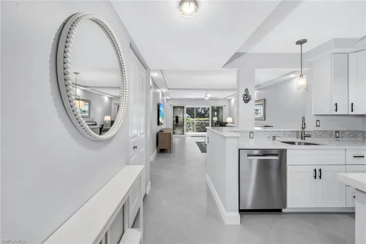 3055  Riviera  DR, Naples, FL 34103