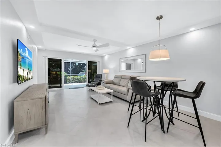 3055 Riviera Dr 102, Naples, Florida 34103