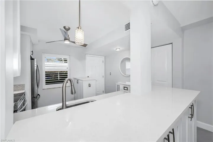 3055 Riviera Dr 102, Naples, Florida 34103