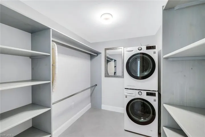 3055 Riviera Dr 102, Naples, Florida 34103