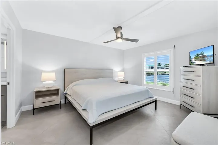 3055 Riviera Dr 102, Naples, Florida 34103
