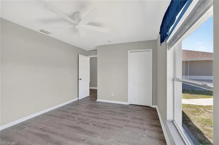 Versatile Bright Front 4th Bedroom w/Closet