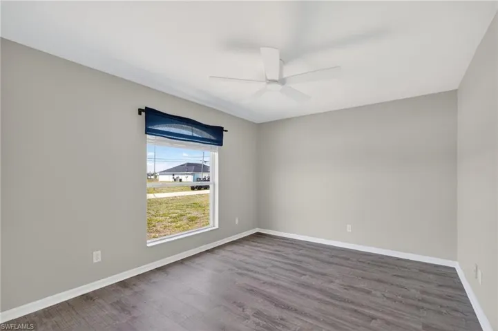 Versatile Bright Front 4th Bedroom
