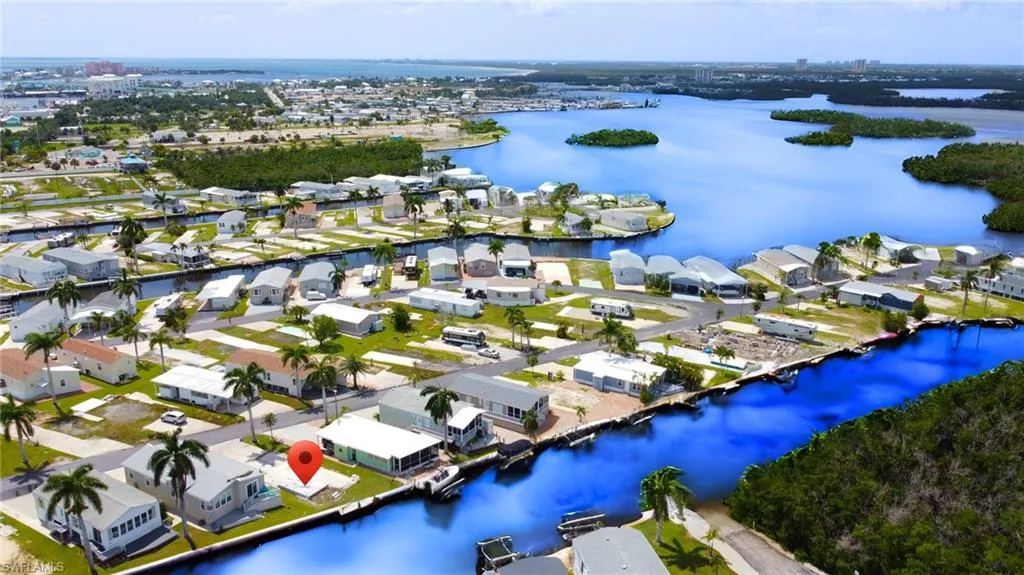 107 Blackbeard WAY, Fort Myers Beach, FL 33931,224064596