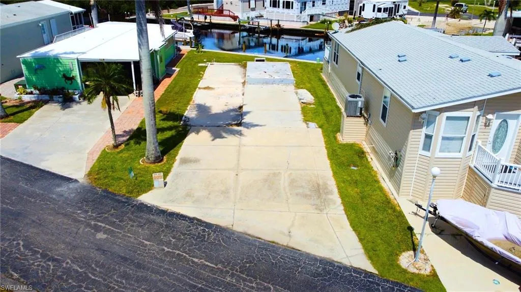 107 Blackbeard WAY, Fort Myers Beach, FL 33931,224064596