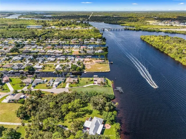 2190 River Rd, Fort Myers, Florida 33905