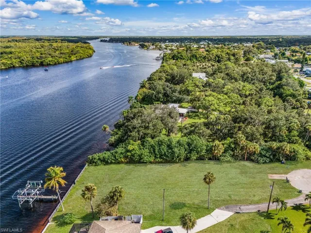 2190 River Rd, Fort Myers, Florida 33905