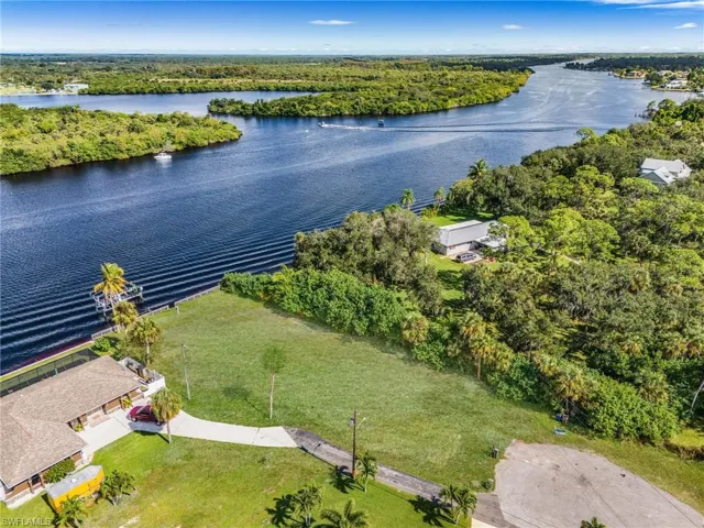 2190 River Rd, Fort Myers, Florida 33905