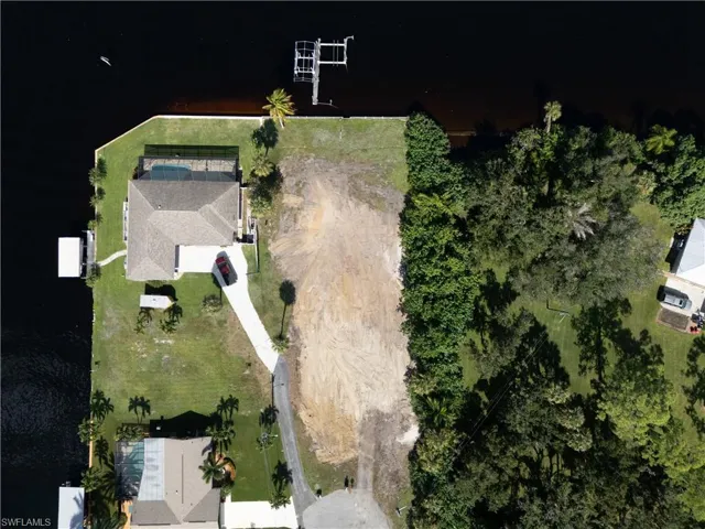 Actual pic of the lot with dirt