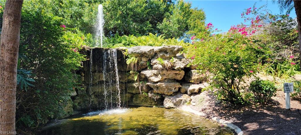 600 Neapolitan WAY # 230, NAPLES FL 34103