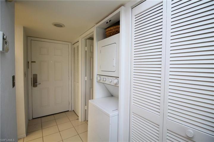 600 Neapolitan WAY # 230, NAPLES FL 34103