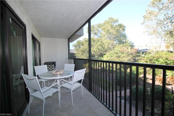 600 Neapolitan WAY # 230, NAPLES FL 34103
