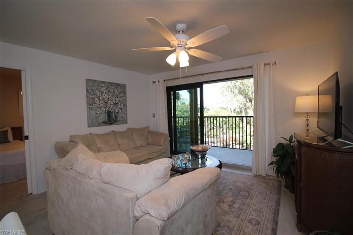 600 Neapolitan WAY # 230, NAPLES FL 34103