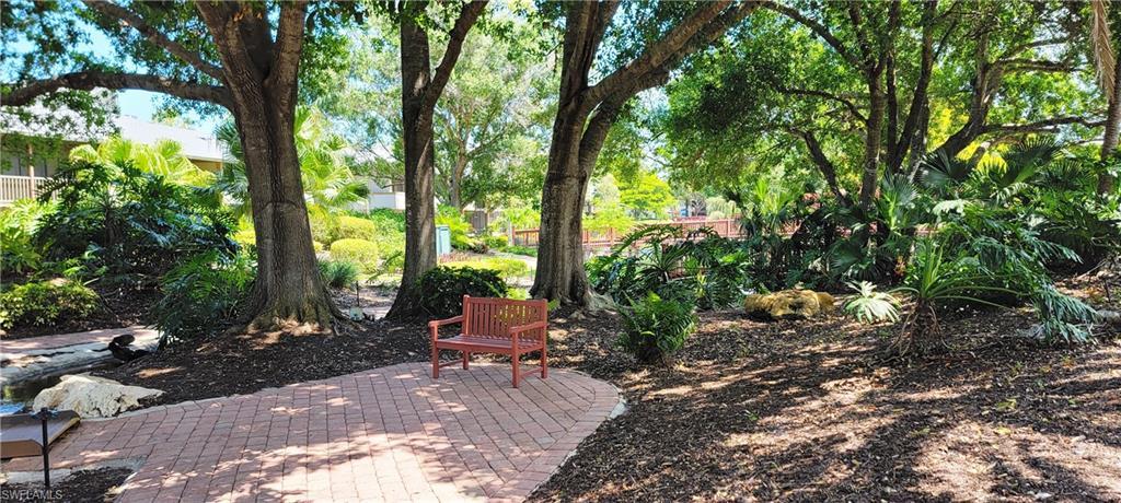 600 Neapolitan WAY # 230, NAPLES FL 34103