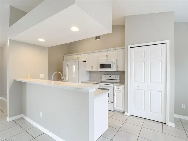 4034 29th St Sw, Lehigh Acres, Florida 33976