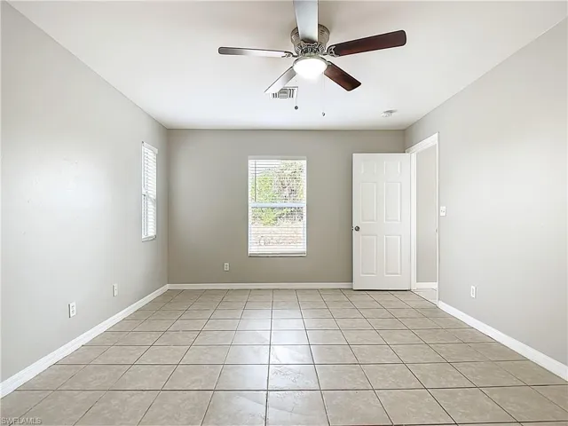 4034 29th St Sw, Lehigh Acres, Florida 33976