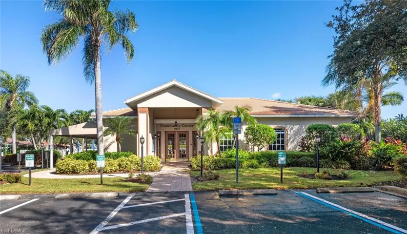 1672 Morning Sun Ln D22, Naples, Florida 34119