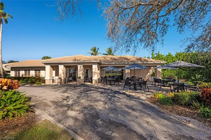 1672 Morning Sun Ln D22, Naples, Florida 34119
