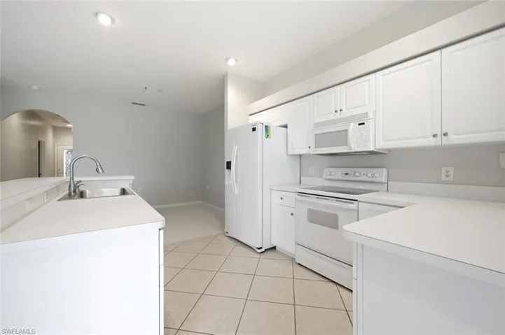 1672 Morning Sun Ln D22, Naples, Florida 34119